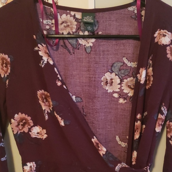 Long sleeve crop top wrap shirt - Picture 3 of 3